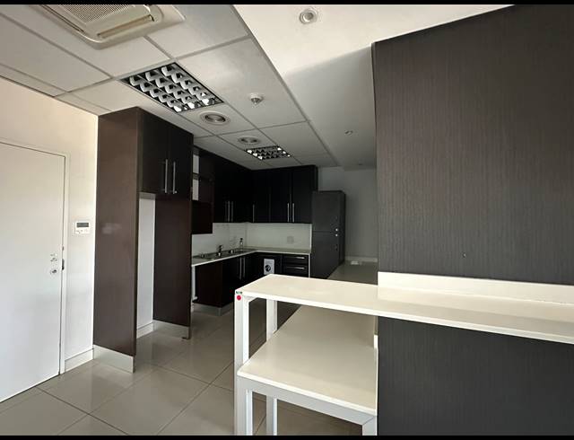 703M² OFFICE TO LET IN CENTURION CENTRAL